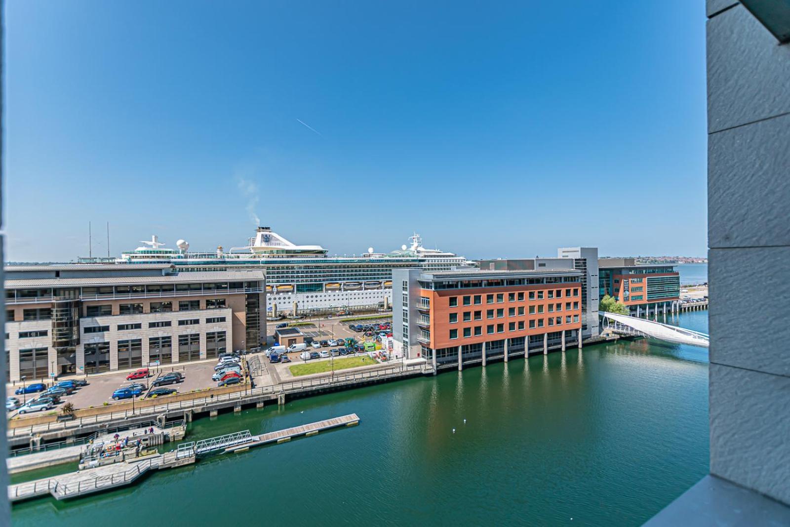Novu Apartments Liverpool Waterfront エクステリア 写真