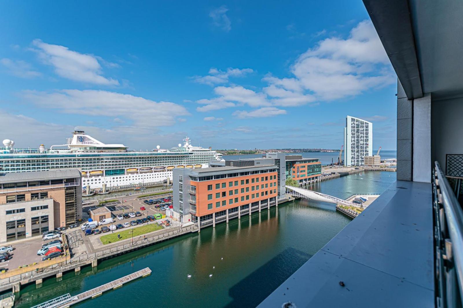 Novu Apartments Liverpool Waterfront エクステリア 写真